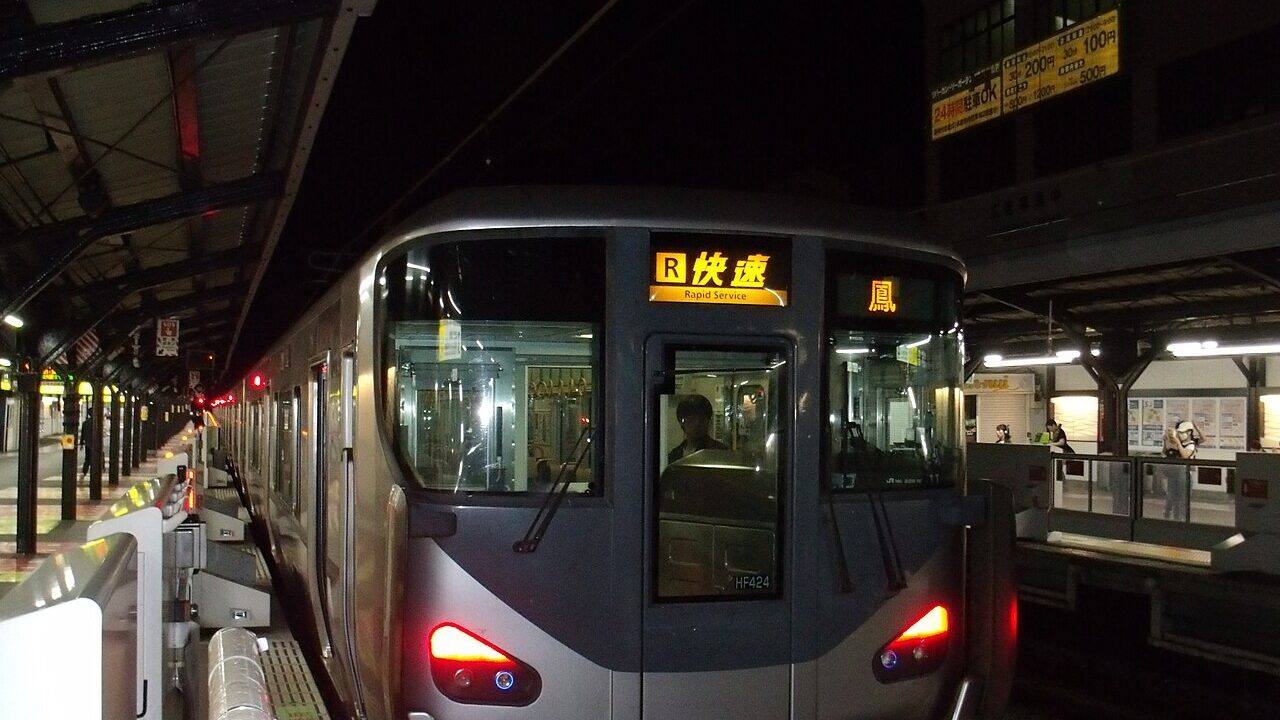 大阪環状線をぐるっと一周する電車のイラスト