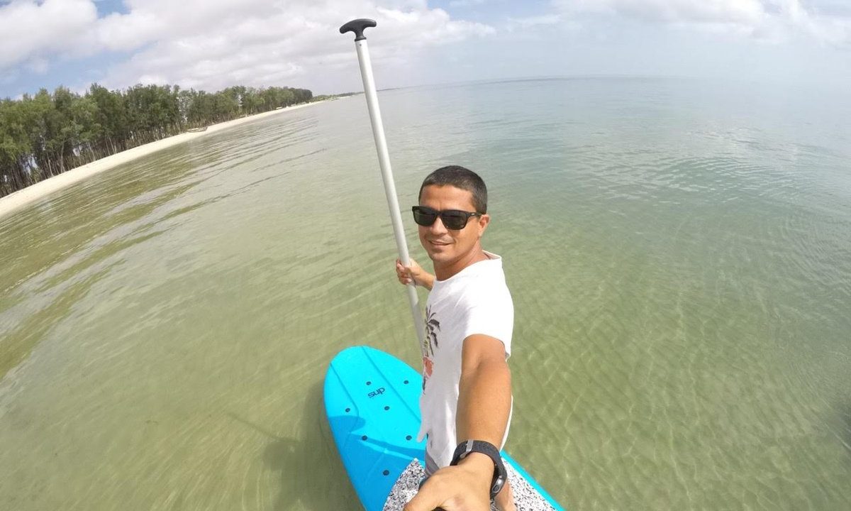 SUP（スタンドアップパドル）——湖・海で立って漕ぐ、水上の「ただ漕ぐだけ」
